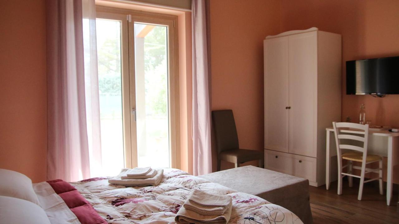 Bed and Breakfast Al Ginepro à Montecchio  Extérieur photo