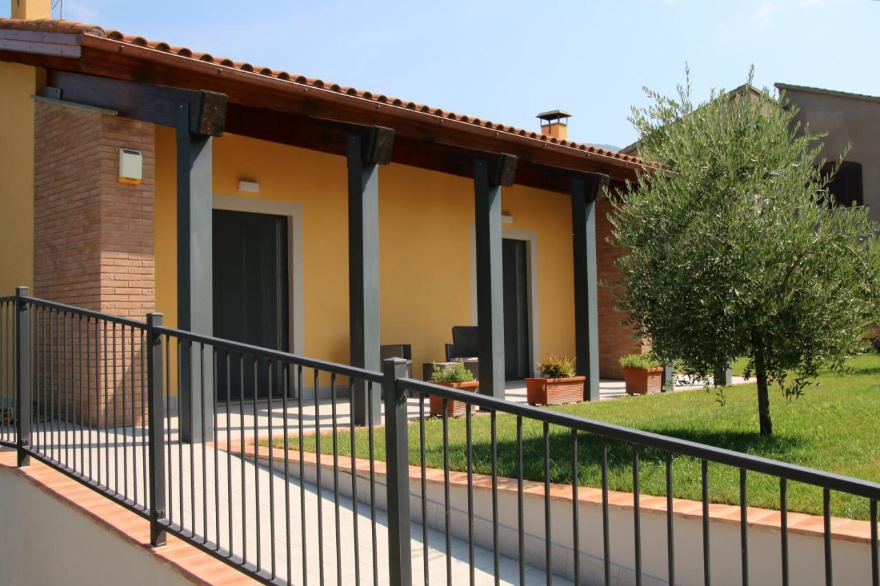 Bed and Breakfast Al Ginepro à Montecchio  Extérieur photo